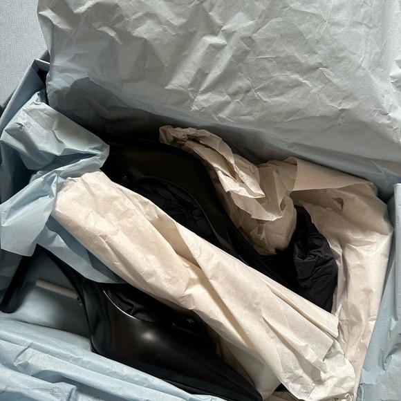 Prada slingbacks - brand new - Picture 4 of 8